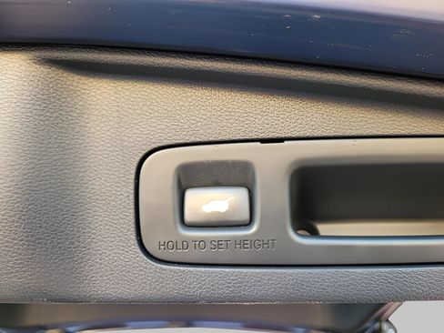 Used 2017 Honda CR-V Touring image 30