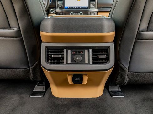 Used 2026 Ford F250 Lariat w/ Lariat Ultimate Package image 35