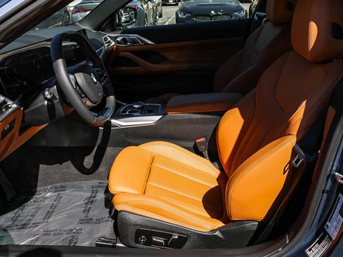 Certified 2025 BMW 430i Coupe w/ Convenience Package image 17