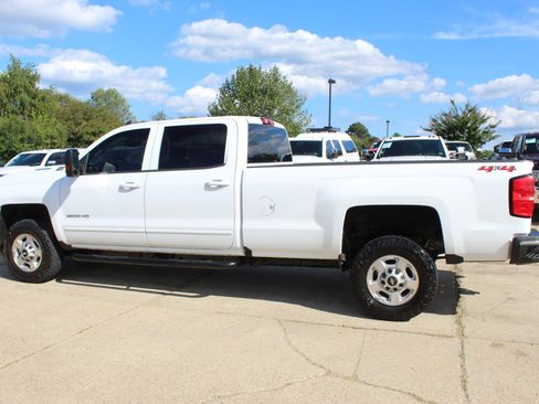 Used 2018 Chevrolet Silverado 2500 LT w/ LT Fleet Convenience Package image 3