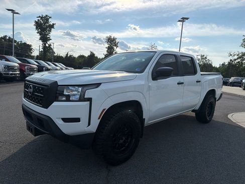 Used 2024 Nissan Frontier S AWD/4WD image 8