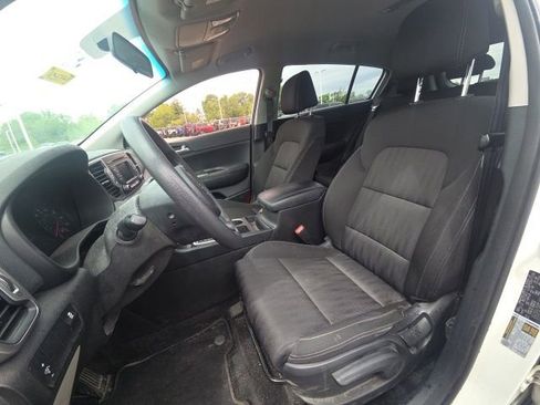 Used 2017 Kia Sportage LX FWD image 23