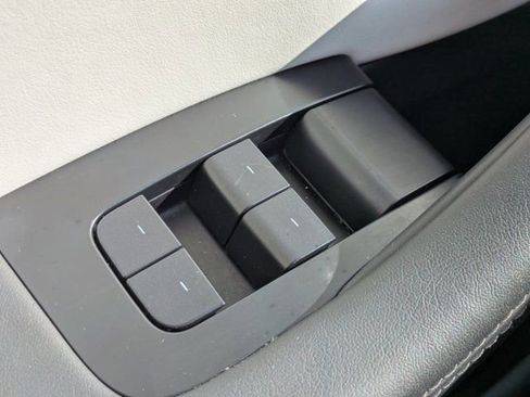 Used 2025 Tesla Model 3 Long Range image 18