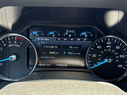 Used 2018 Ford Expedition Max Limited w/ Equipment Group 301A AWD/4WD image 9