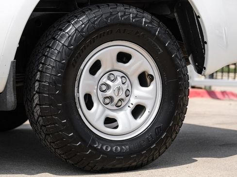 Used 2019 Nissan Frontier S RWD image 51