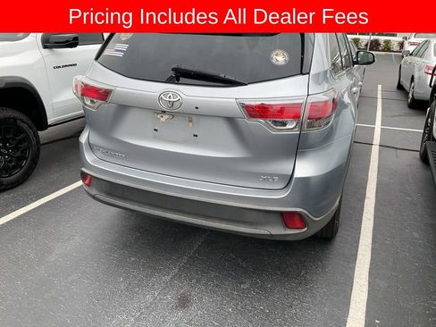 Used 2016 Toyota Highlander XLE FWD image 7
