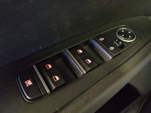 Used 2023 Kia Forte LXS FWD image 27