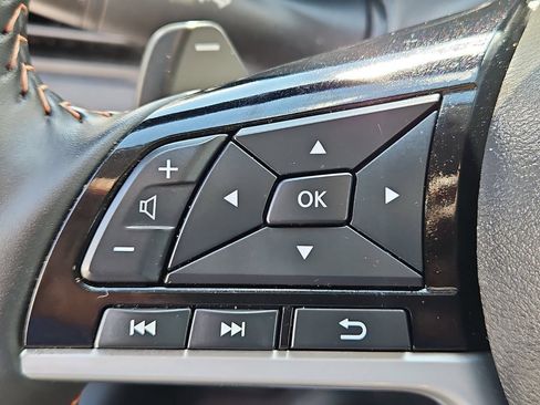Used 2025 Nissan Altima 2.5 SR AWD/4WD image 22
