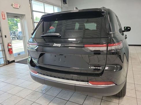 New 2025 Jeep Grand Cherokee Limited image 34