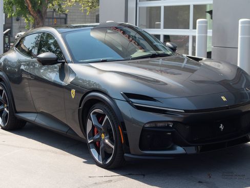 Used 2023 Ferrari Purosangue AWD/4WD image 8