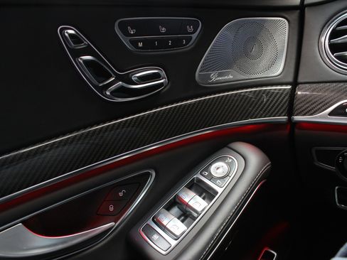 Used 2017 Mercedes-Benz S 63 AMG AMG S 63 Carbon Fiber Exterior w/ Carbon Fiber Exterior Package image 73