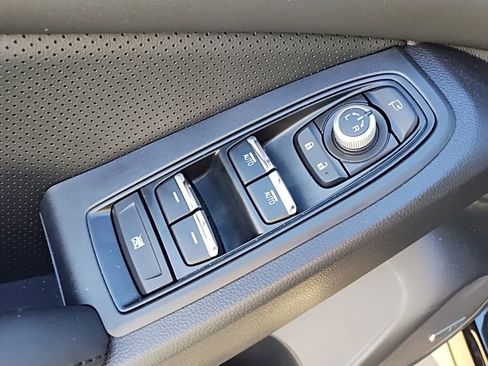 Certified 2025 Subaru Ascent Bronze Edition image 20