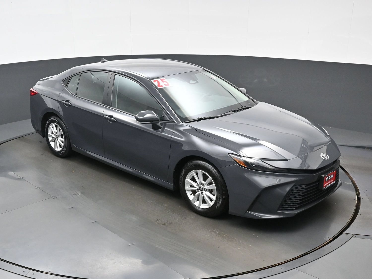 Used 2025 Toyota Camry LE FWD image 34
