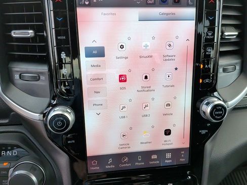 New 2026 RAM 1500 4x4 Crew Cab image 33