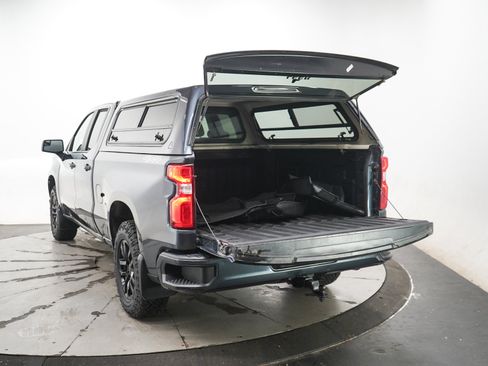 Used 2021 Chevrolet Silverado 1500 RST w/ Bed Protection Package AWD/4WD image 9