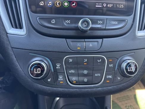 Used 2024 Chevrolet Malibu LT FWD image 22