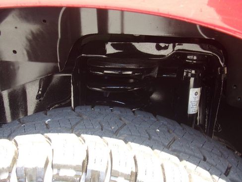 Used 2015 RAM 2500 Tradesman w/ Chrome Appearance Group AWD/4WD image 24