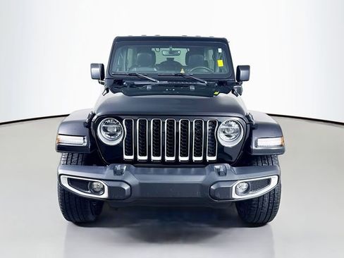 Used 2021 Jeep Wrangler Unlimited Sahara 4xe image 2