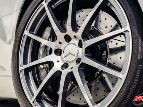 Used 2011 Mercedes-Benz SLS AMG Coupe image 3