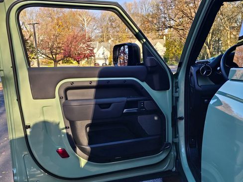 Used 2023 Land Rover Defender 110 75th Limited Edition image 26