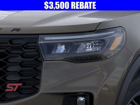 New 2026 Ford Explorer ST w/ Sun And Sound Package image 18