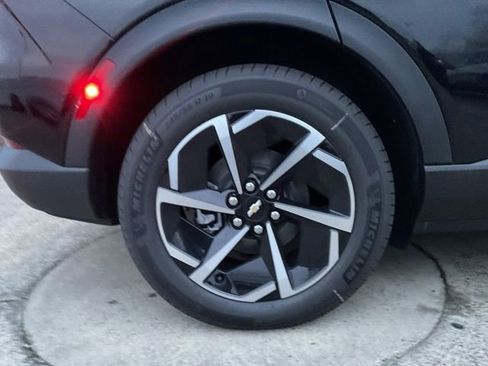 New 2026 Chevrolet Equinox EV LT image 23