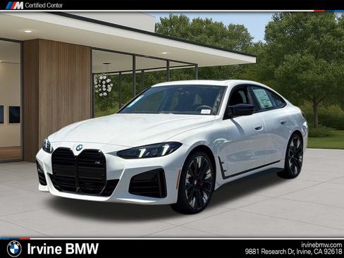 New 2026 BMW M440i w/ Premium Package RWD image 1