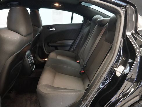 Used 2018 Dodge Charger R/T Scat Pack image 24