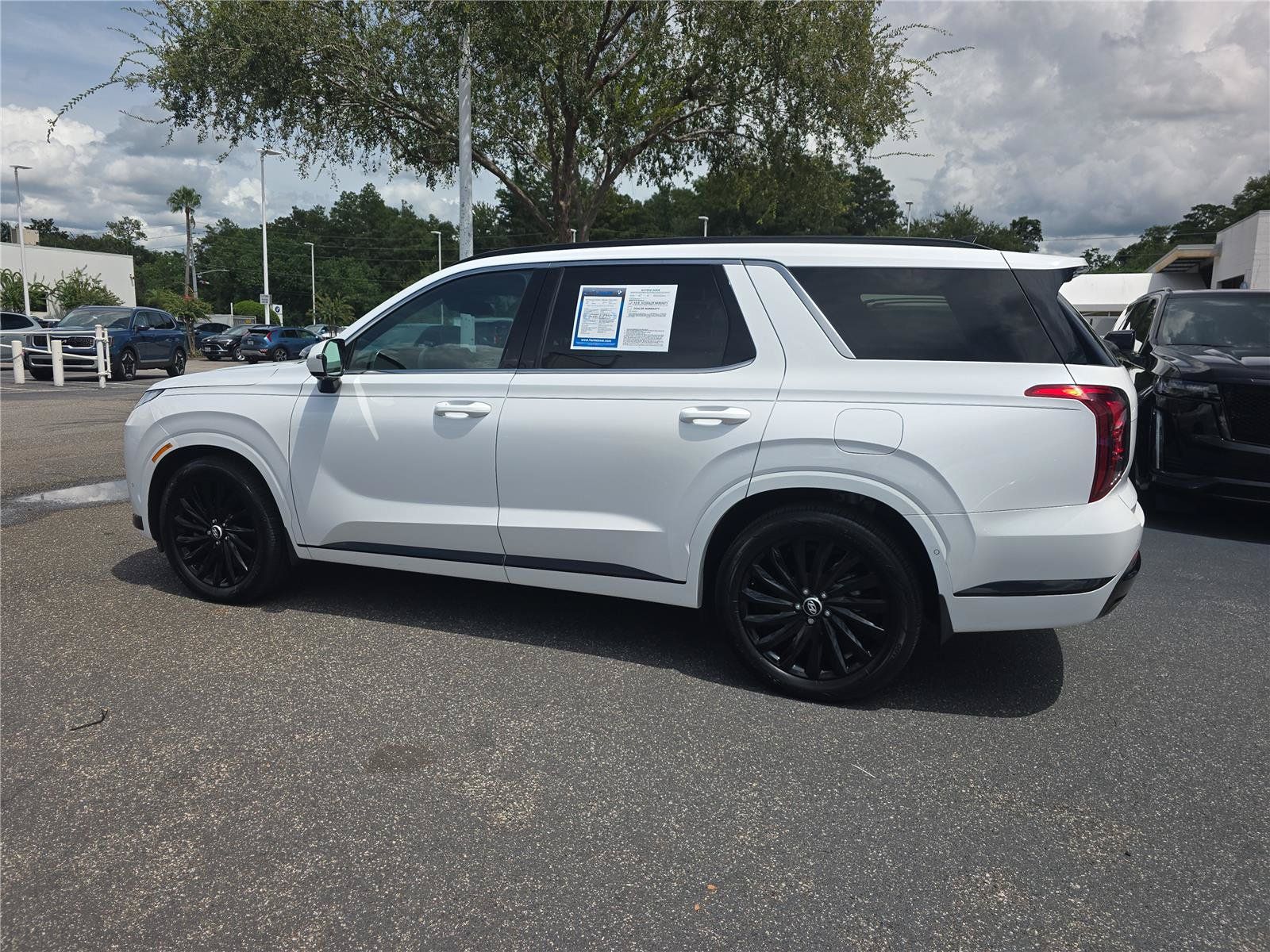 Used 2025 Hyundai Palisade Calligraphy AWD/4WD image 5