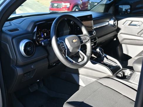 Used 2024 Chevrolet Colorado LT w/ LT Convenience Package II image 9