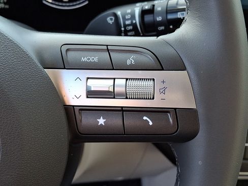 Certified 2025 Hyundai Kona SEL AWD/4WD image 26