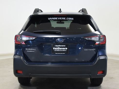 Used 2025 Subaru Outback Premium AWD/4WD image 13