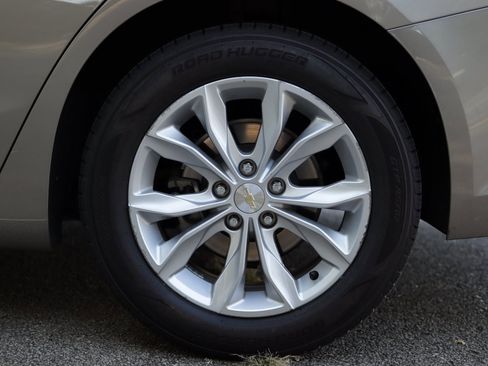 Used 2022 Chevrolet Malibu LT image 33