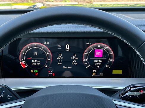 New 2026 Volkswagen Tiguan SE FWD image 23