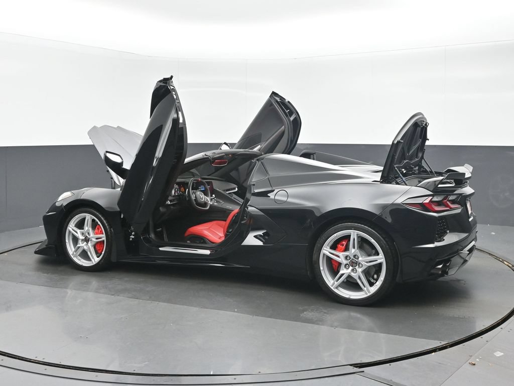 Used 2024 Chevrolet Corvette Stingray Convertible w/ 1LT RWD image 37