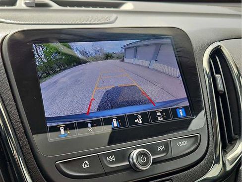 Used 2023 Chevrolet Equinox RS w/ RS Leather Package AWD/4WD image 26