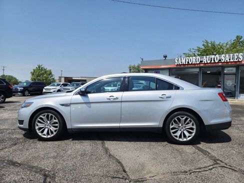 Used 2019 Ford Taurus Limited FWD image 3