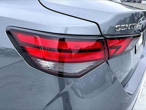 Used 2021 Nissan Sentra SV image 28