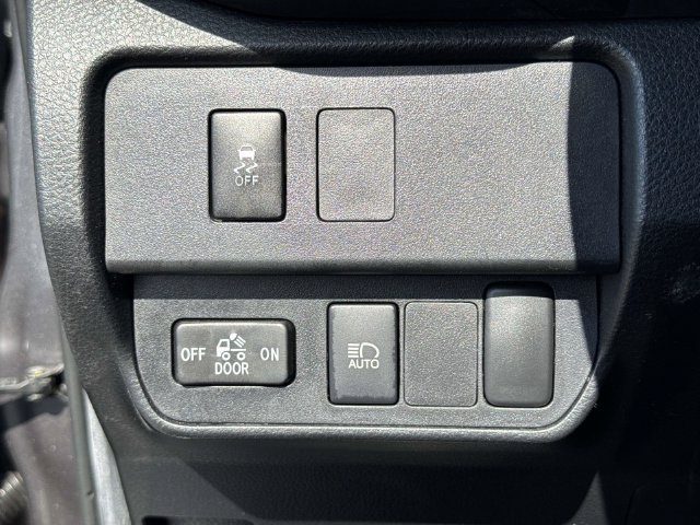 Used 2022 Toyota Tacoma SR AWD/4WD image 19