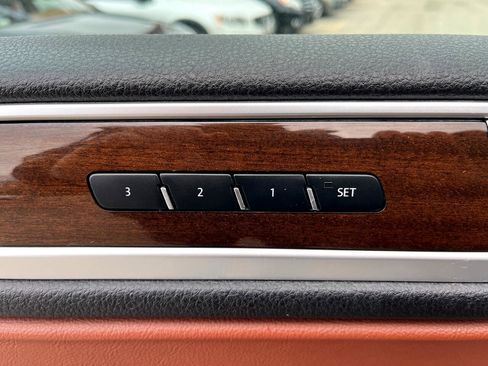 Used 2015 Volkswagen Touareg TDI image 23