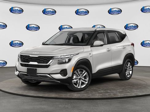 Used 2023 Kia Seltos LX AWD/4WD image 1
