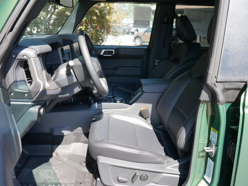 New 2025 Ford Bronco Badlands w/ Matte Film Protection Package image 3