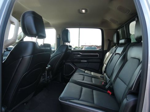 Used 2021 RAM 1500 Laramie w/ Off Road Group AWD/4WD image 17