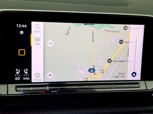 Used 2024 Volkswagen Atlas SEL Premium R-Line image 19