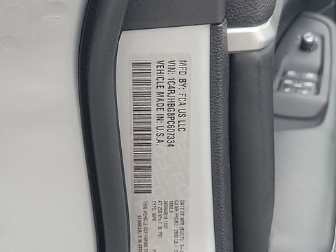 Certified 2023 Jeep Grand Cherokee Limited image 25