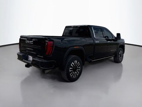 Used 2025 GMC Sierra 3500 Denali Ultimate AWD/4WD image 7