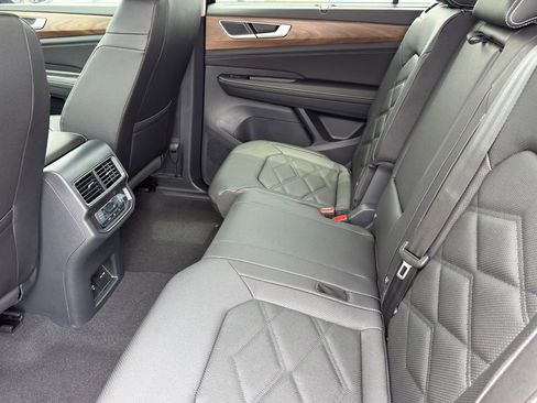 New 2026 Volkswagen Atlas SE FWD image 26