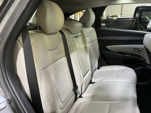 Used 2024 Hyundai Tucson Limited FWD image 27