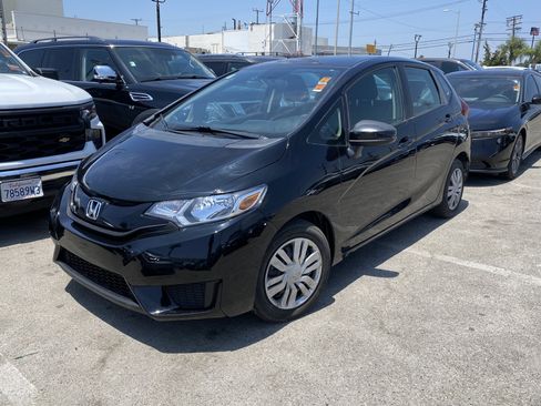 Used 2017 Honda Fit LX image 2