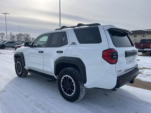 Used 2025 Toyota 4Runner TRD Off-Road Premium image 5